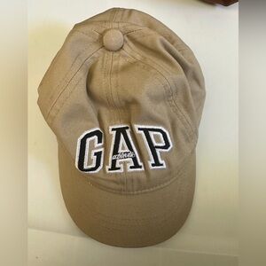 Baby Gap hat